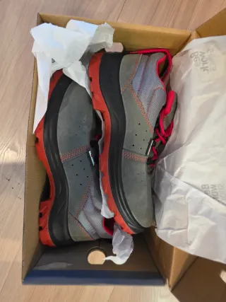 Zapatos de trabajo B-concept muy cómodos