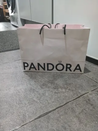 Bolsa mediana Pandora