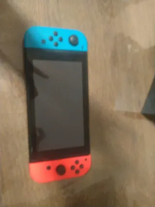 Nintendo Switch Azul y Rojo Casi Sin Usar