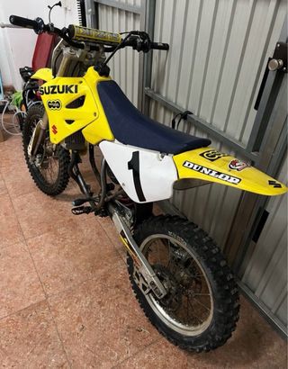 Kawasaki KX 125 Supermotard Suzuki Rm 85 cross 2t