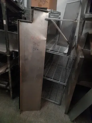 Baldas y estanterías de acero inoxidable