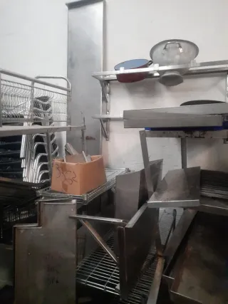 Baldas y estanterías de acero inoxidable