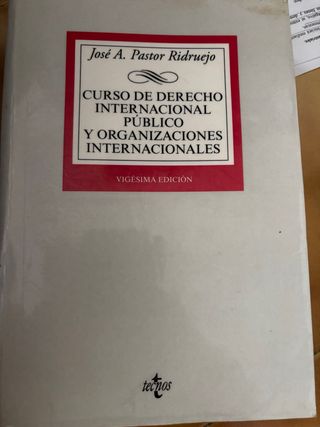Curso de derecho internaciona publico y relaciones