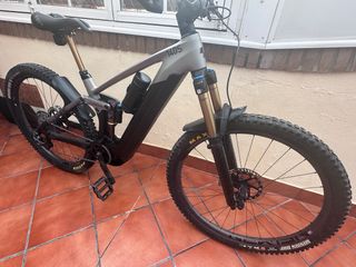 Bicicleta Cube SLT 140 TALLA M 2022