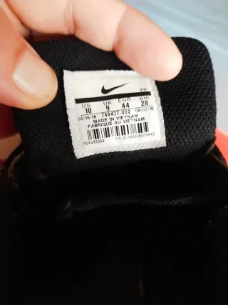 Zapatillas Nike SB Negras y Beige