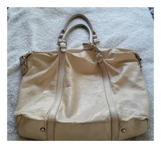 Bolso grande PIEL Bimba y Lola beige.