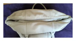 Bolso grande PIEL Bimba y Lola beige.