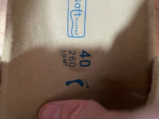 Zuecos beige clarito sin marca