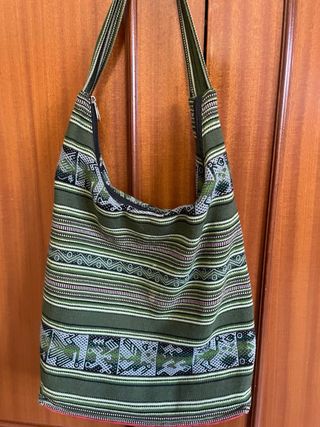 Bolso de tela estilo hippie