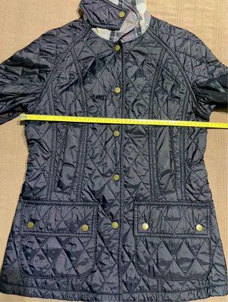 Chaqueta Barbour Beadnell acolchada T38