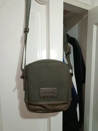 Bandolera Guess Hombre Verde