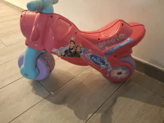 Moto correpasillos Frozen