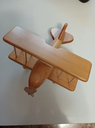 Avión de madera biplano