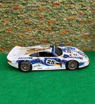 Porsche 911 GT1 – Anson - Escala 1:18