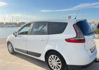 Renault Scenic 2012