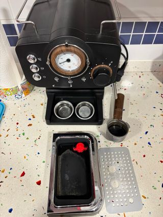 Cafetera Express THERA RETRO Negra