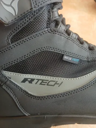 Botas de moto RTECH negras y rojas