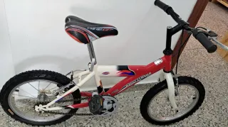 Bicicleta Infantil Roja y Blanca