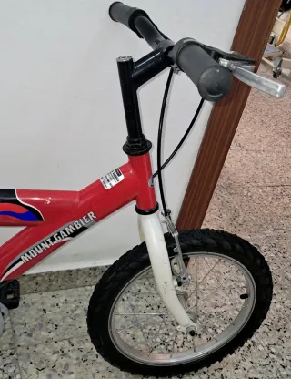 Bicicleta Infantil Roja y Blanca