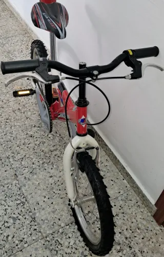 Bicicleta Infantil Roja y Blanca