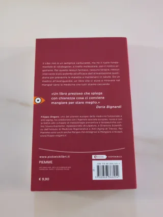 Mangia che ti passa uno sguardo rivoluzionario ...