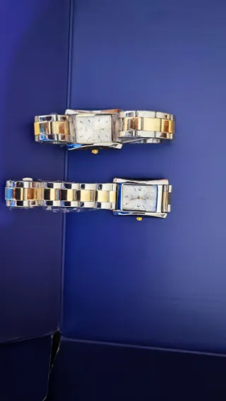 Reloj CAUNY dorado y plateado para chicas