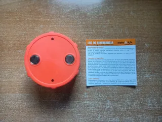 Baliza V16 Luz de Emergencia con pilas