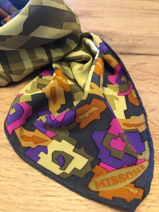 Foulard Missoni fantasia geometrica in seta