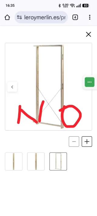 Puerta de pino maciza para interior con manilla