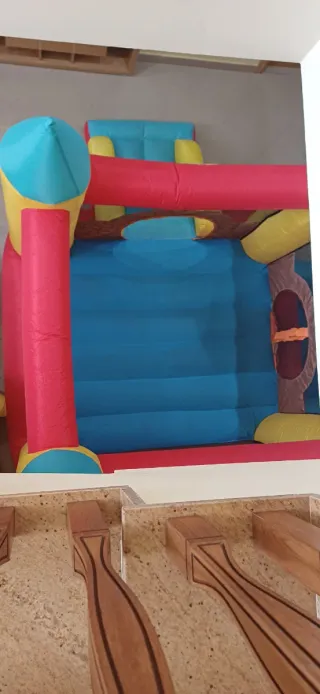 Reservado Castillo Inflable Naranja y Amarillo