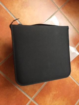 2 Estuches para CDs/DVDs