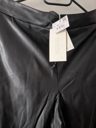 Pantalones polipiel High Spirits negros