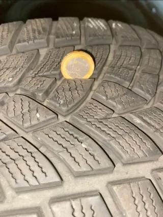 2 Neumático Goodyear 245/45/R19  102V