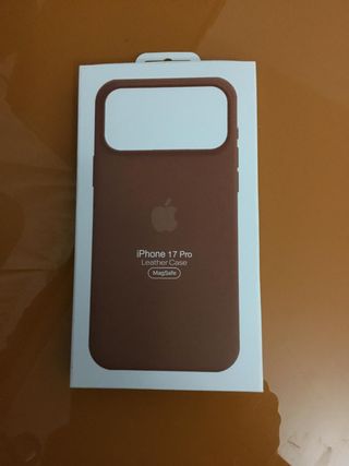 Funda iPhone 17 Pro Piel + Magsafe + Adaptador