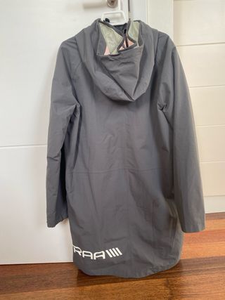 Parka Kari Traa gris talla M