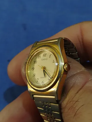 Orologio Casio Quarzo Vintage Oro Donna