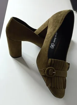 Zapatos tacón Carolina Boix verde oliva talla 39