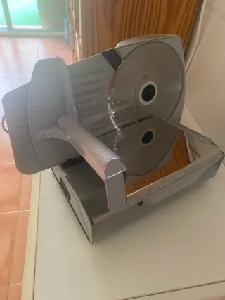 Cortadora de fiambres y pan