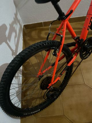 Bicicleta Montagna Arancione btwin