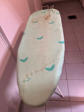 Tabla de planchar plegable