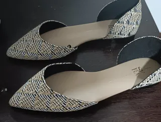 Zapatos planos Sfera beige y multicolor