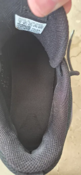 Adidas Anthony Edward Talla 42 2/3