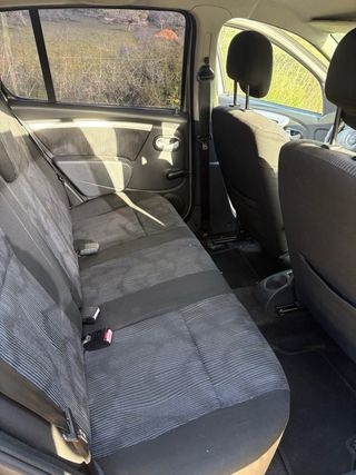 Dacia Sandero 1.4 75CV