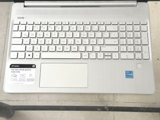 Hp notebook 15- como nuevo