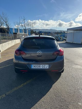 Opel Astra 2010