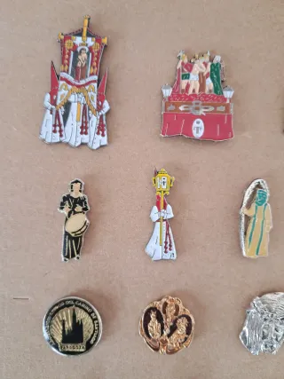 Lote pins religiosos