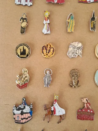 Lote pins religiosos