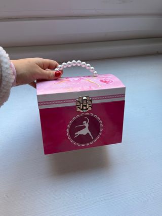 Joyero bailarina con música