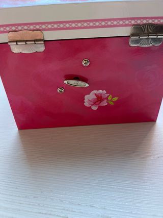 Joyero bailarina con música