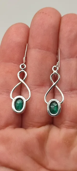 Pendientes de Plata y Esmeralda.